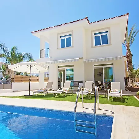 Celine Villa